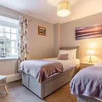 شقة 3 Bed In Oc-w1007 *
