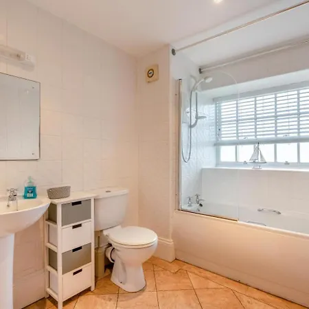 Lejlighed 3 Bed In Oc-w1007 Whitby