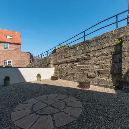 3 Bed In Oc-w1007 Apartment Whitby